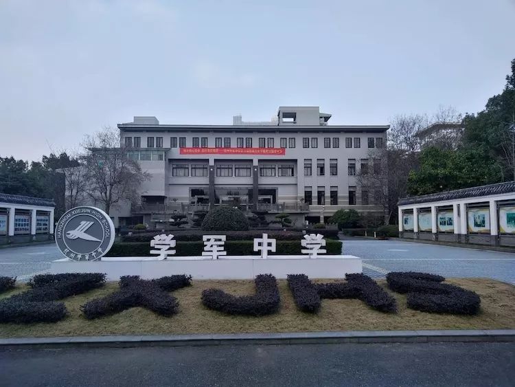 image027.jpg image027.jpg