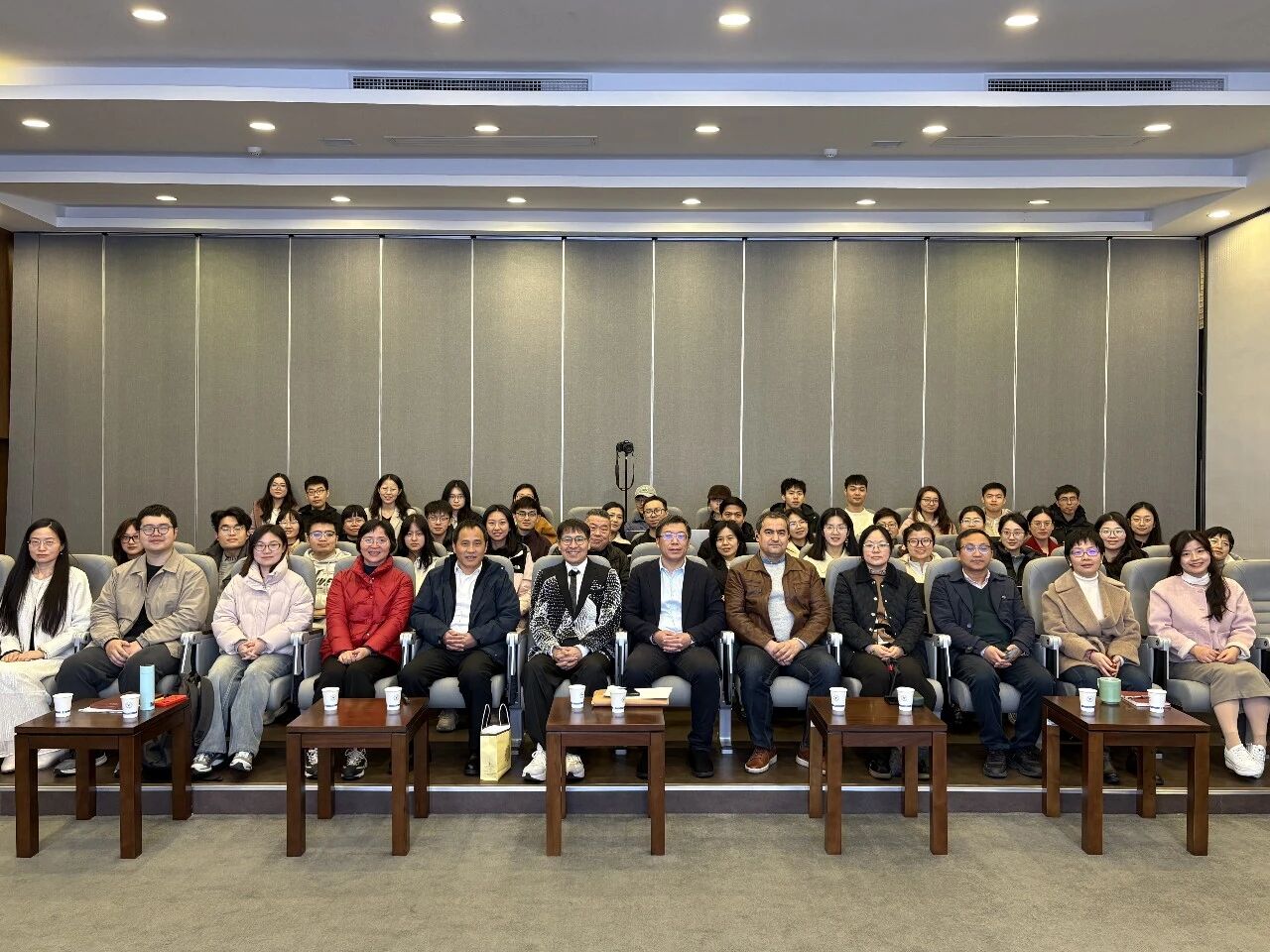 学术动态丨求是教育论坛117讲蔡今中教授讲座顺利举...